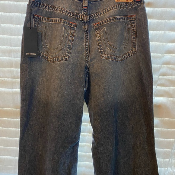 Brand New Women’s Distressed Wide Leg Jean (True religion) - Picture 2 of 5